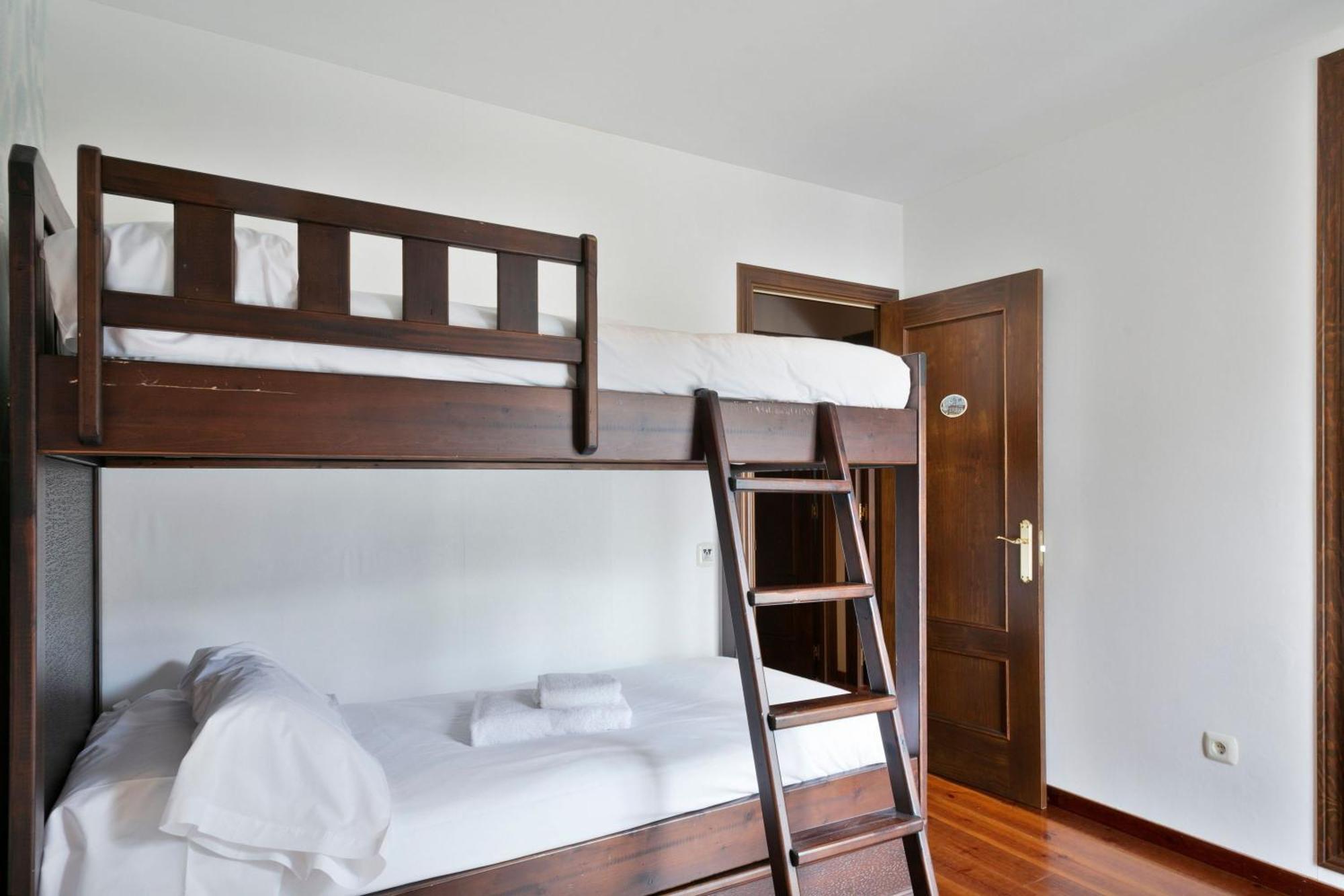 Luderna - Apartamento Brinhon Vielha Esterno foto
