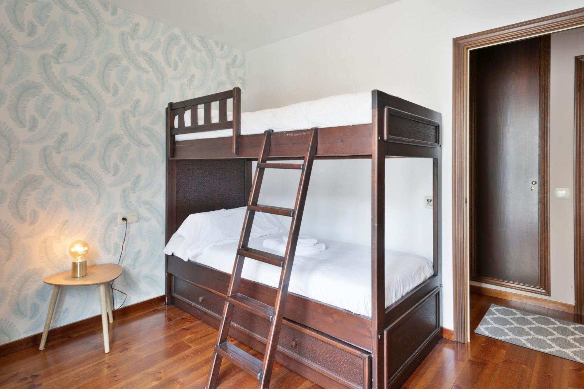 Luderna - Apartamento Brinhon Vielha Esterno foto