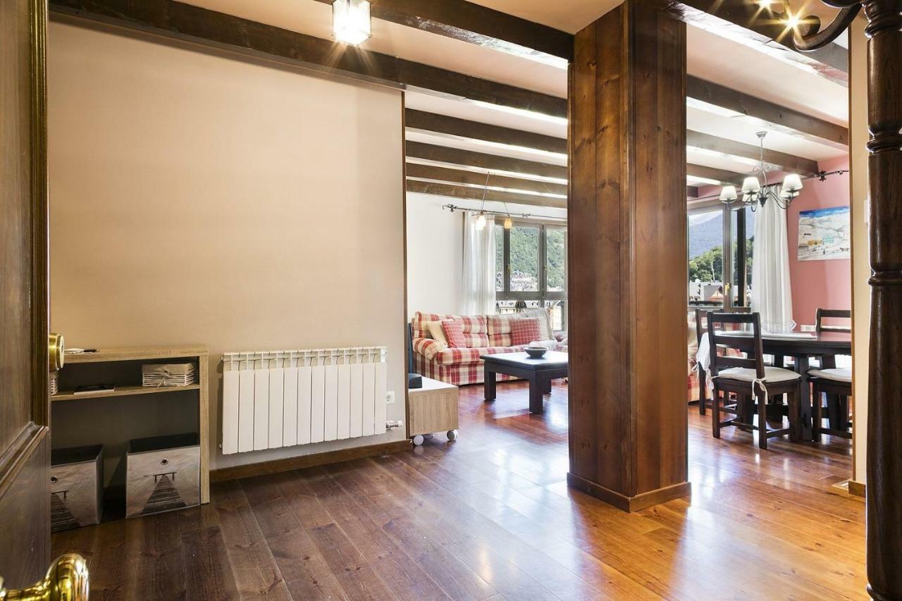 Luderna - Apartamento Brinhon Vielha Esterno foto